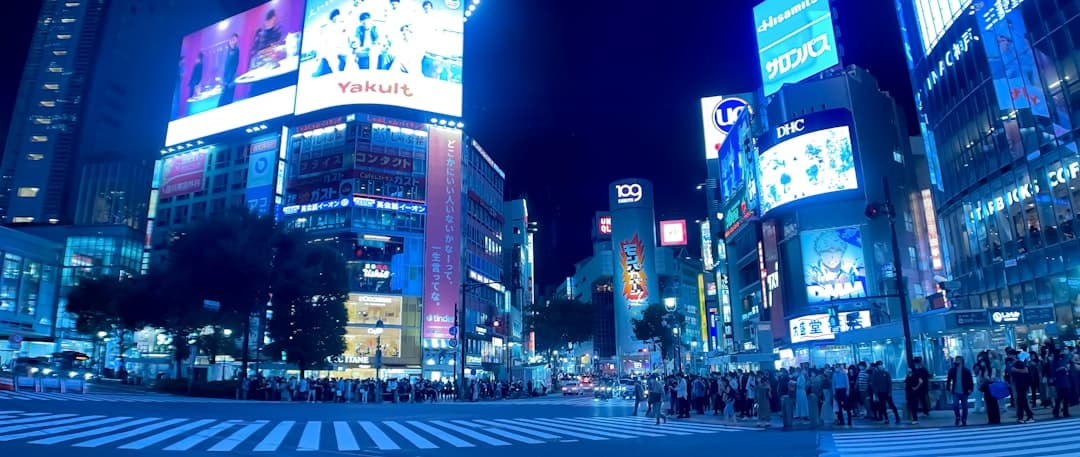 Tokyo travel - Photo by Ozgu Ozden on Unsplash